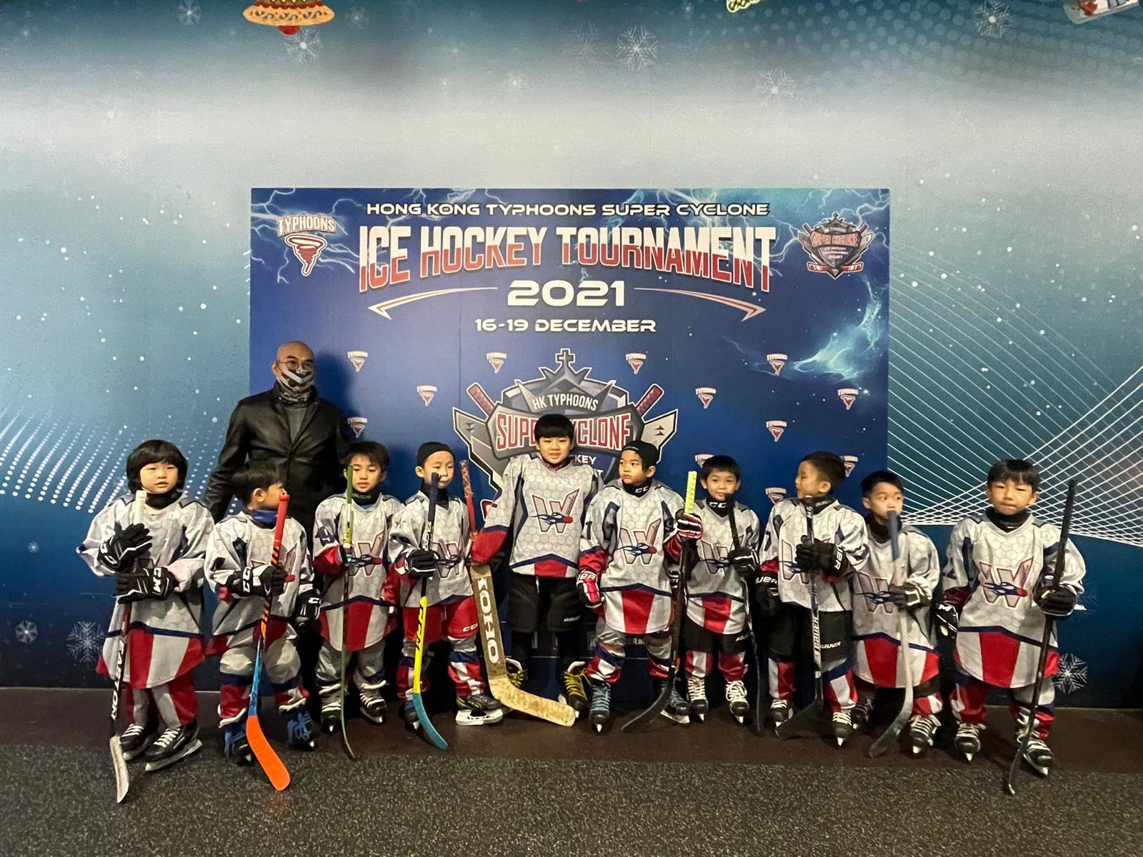 Kids team posing at the Hong Kong Typhoons Super Cyclone tournament